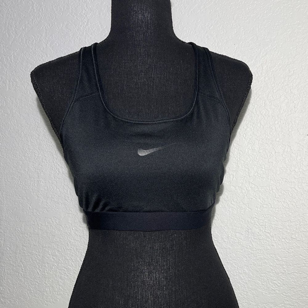 Nike DRI-FIT Sports Bra